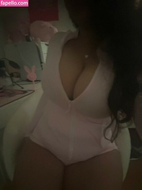 Foto desnuda filtrada de OnlyFans de Pinkhealz Xyshams