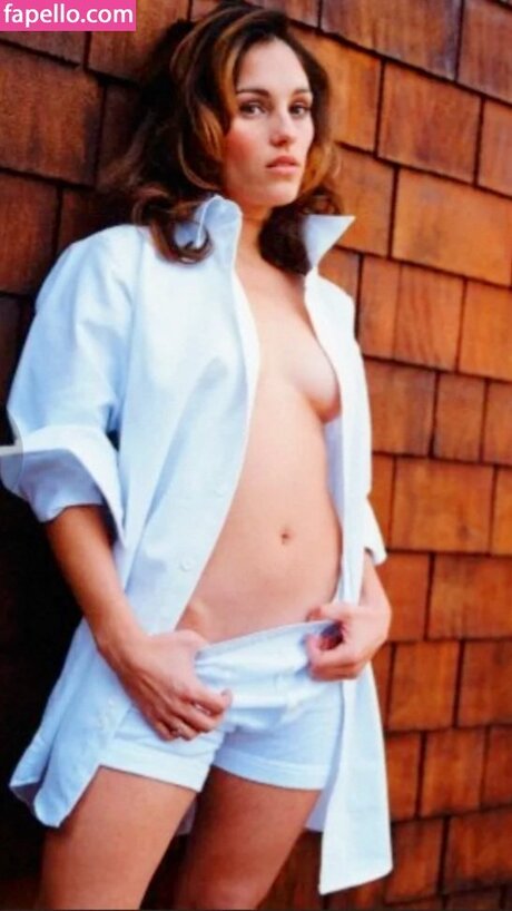 Amy Jo Johnson