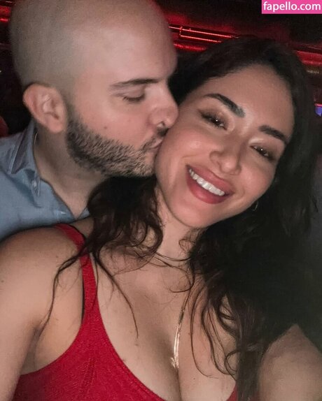 Maricel Freire Hotwife