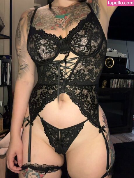 Foto desnuda filtrada de OnlyFans de Shakinmyashe