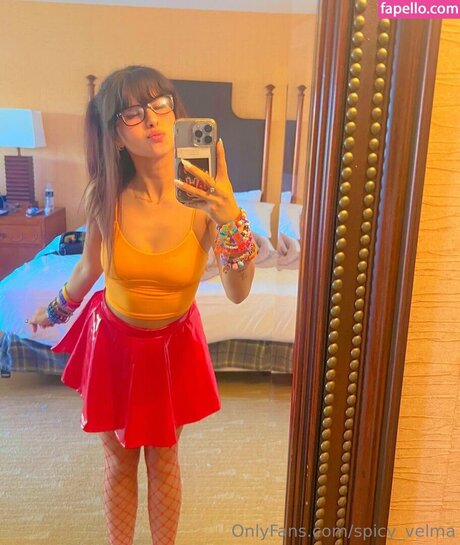 Velma & Daphne Cosplay