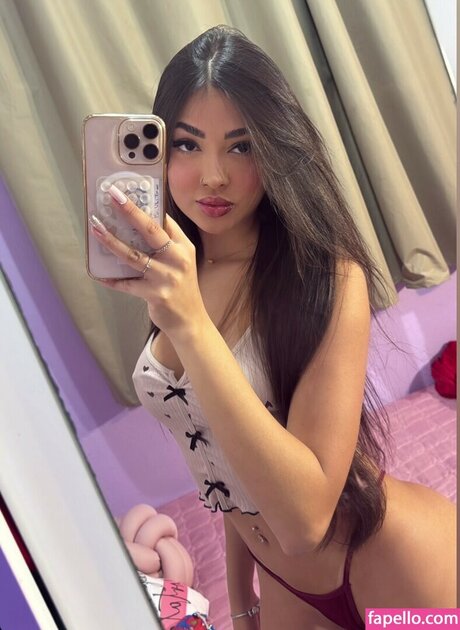 Mirely Gomes