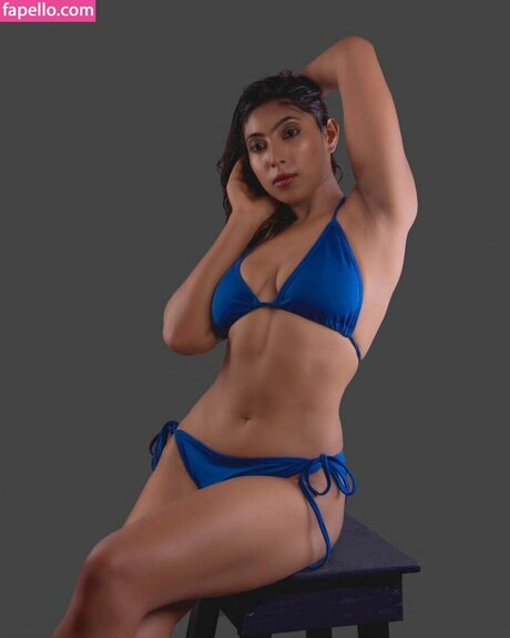 Foto desnuda filtrada de OnlyFans de Neelam Singha