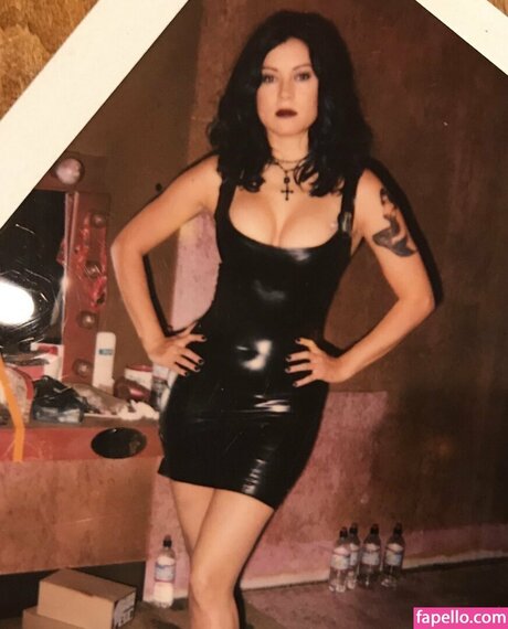 Jennifer Tilly