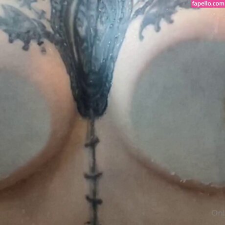 Foto desnuda filtrada de OnlyFans de Hex Hypoxia