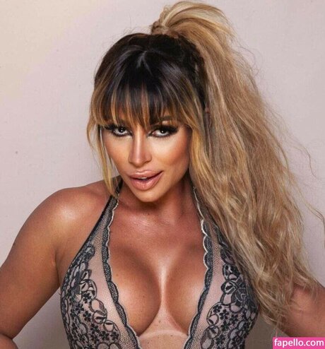 Foto desnuda filtrada de OnlyFans de Ana Akiva