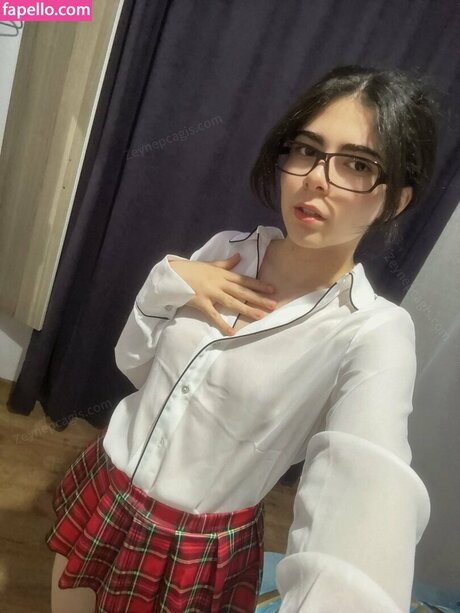 Foto desnuda filtrada de OnlyFans de Zeynep Ag