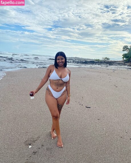 Melanie Noelia