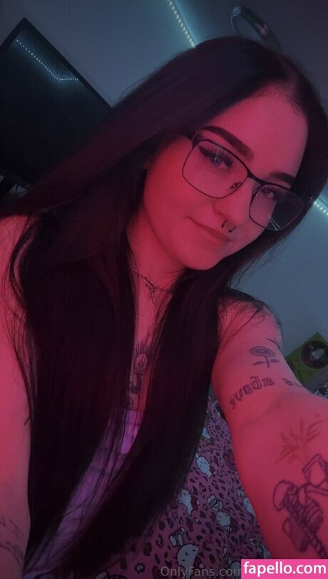 Foto desnuda filtrada de OnlyFans de Shelleyyrose