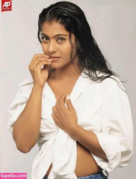 Foto desnuda filtrada de OnlyFans de Kajol Devgn