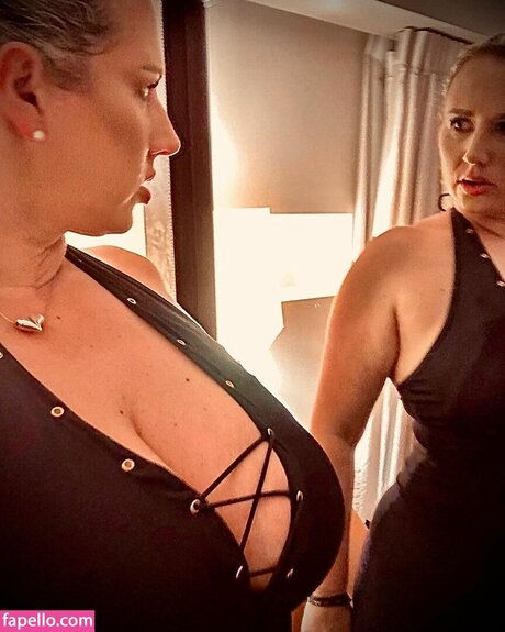 Foto desnuda filtrada de OnlyFans de Kathydeep