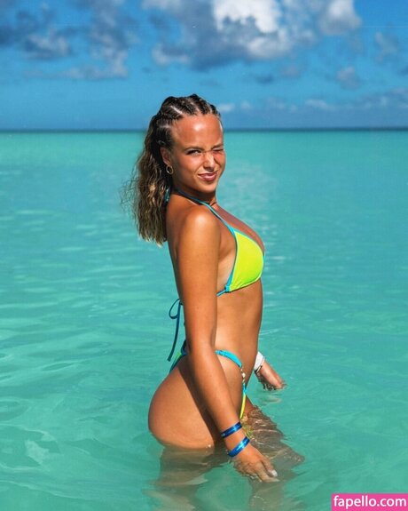 Foto desnuda filtrada de OnlyFans de Arianna Tornari