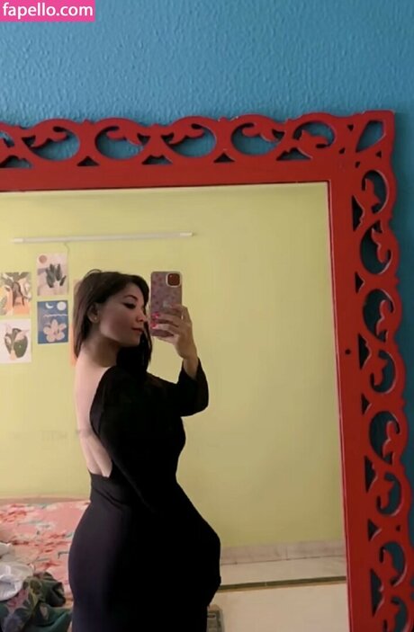 Foto desnuda filtrada de OnlyFans de Nishi Tanwar