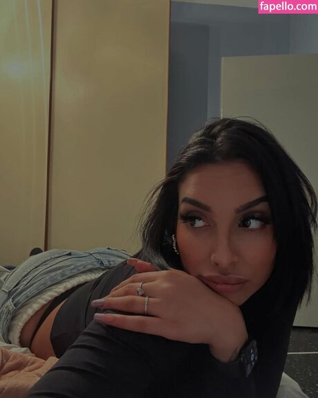 Foto desnuda filtrada de OnlyFans de Debora Bloise