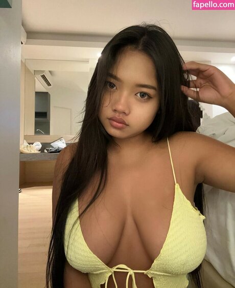 Foto desnuda filtrada de OnlyFans de Jutirina Jutrinina