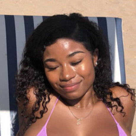 Foto desnuda filtrada de OnlyFans de Kurlykyy