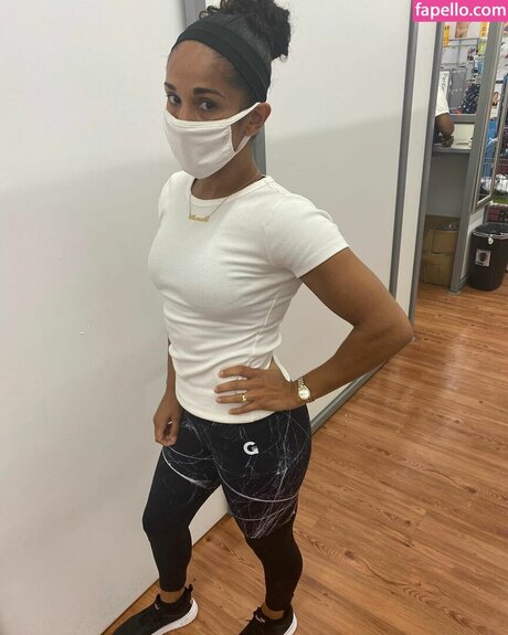 Foto desnuda filtrada de OnlyFans de Amanda Serrano