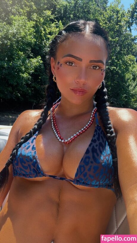 Kiana James