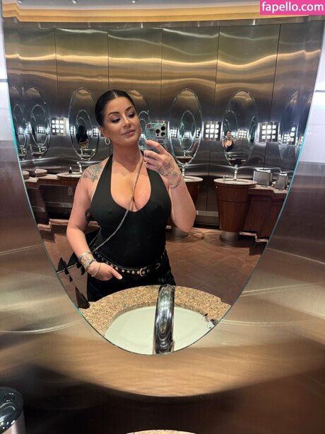 Foto desnuda filtrada de OnlyFans de Parmajawncheese