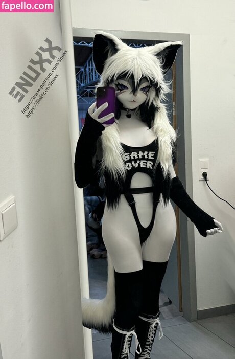 Snuxx