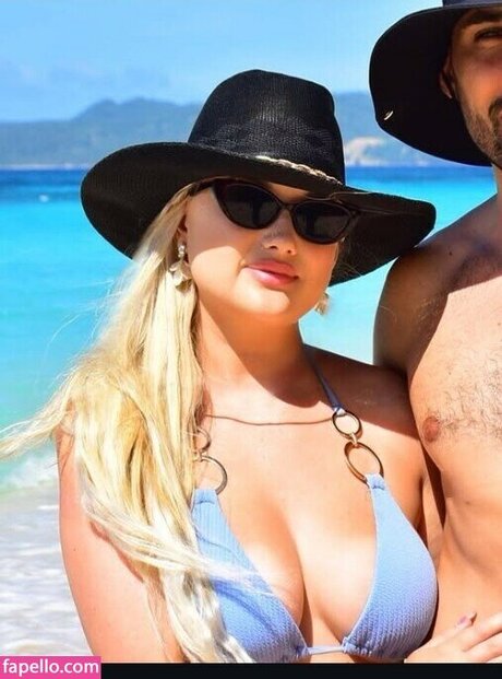 Foto desnuda filtrada de OnlyFans de Amber Koltzow Bastick