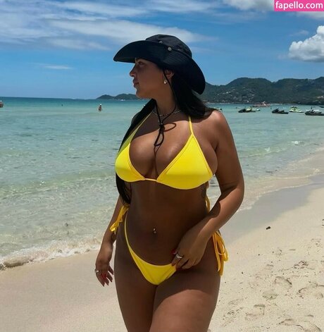 Foto desnuda filtrada de OnlyFans de Maya Gorali