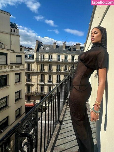 Foto desnuda filtrada de OnlyFans de Liz Cambage