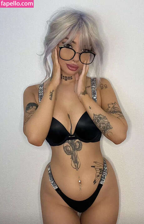 Foto desnuda filtrada de OnlyFans de Jennifer Jeketa
