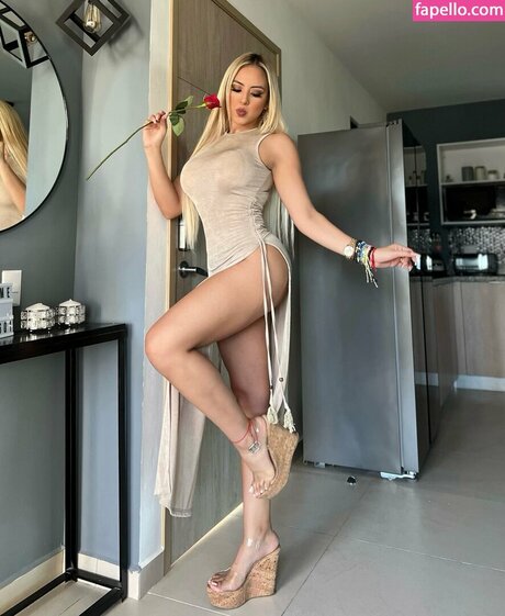 Kimy Leveron