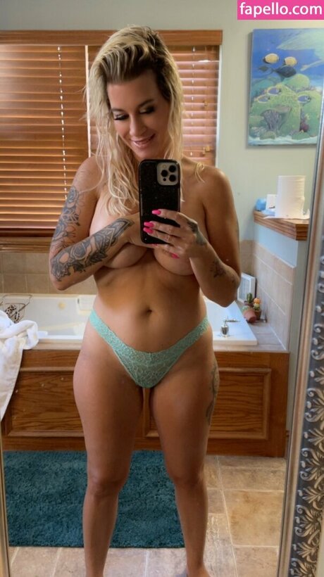Charlizerazor