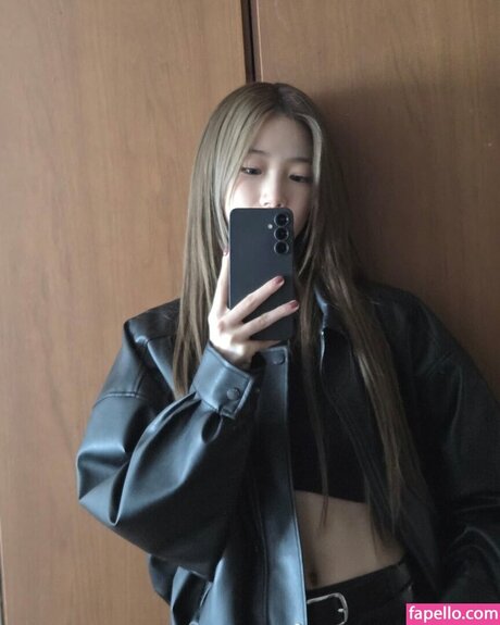 Kazuha Nakamura 中村 一葉