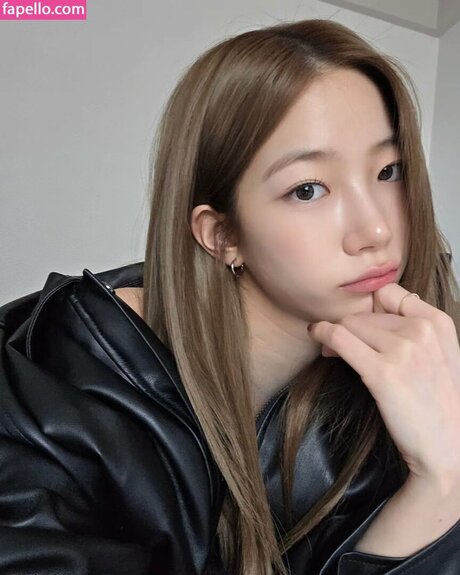 Kazuha Nakamura 中村 一葉