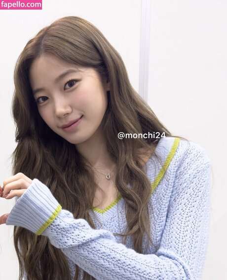 Kazuha Nakamura 中村 一葉