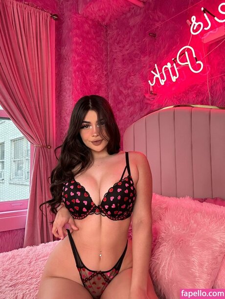 Foto desnuda filtrada de OnlyFans de Alinarose9