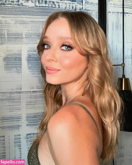Madeleine Arthur