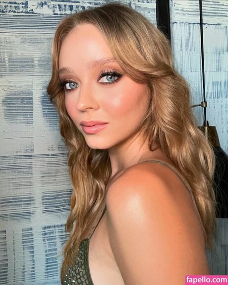 Madeleine Arthur