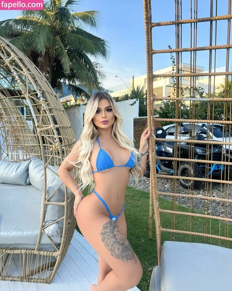 Debora Julia