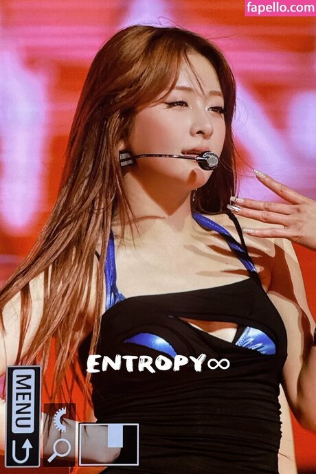 Huh Yunjin 