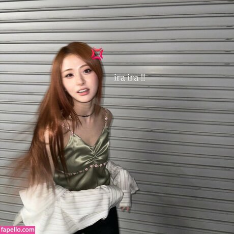 Huh Yunjin 허윤진