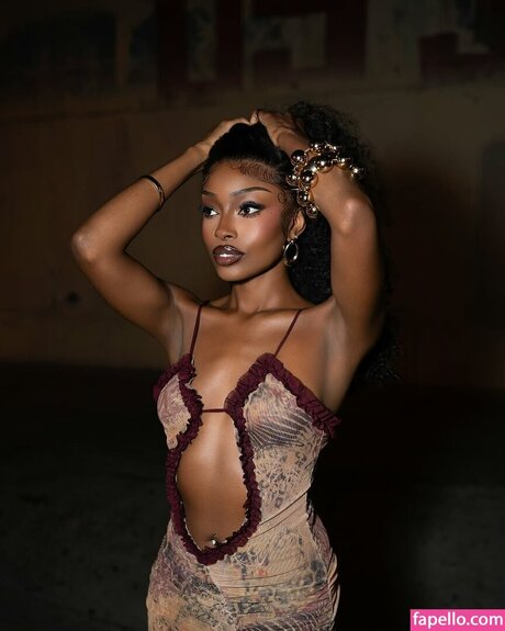 Foto desnuda filtrada de OnlyFans de Coco Watson