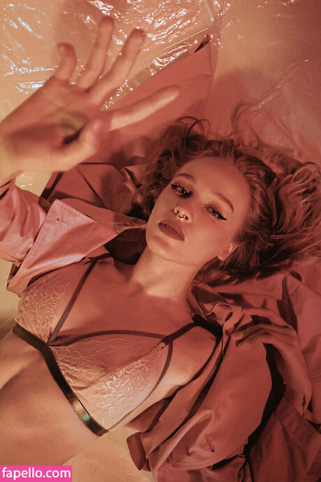 Foto desnuda filtrada de OnlyFans de Albertaberlin
