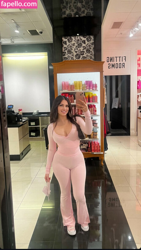 Foto desnuda filtrada de OnlyFans de Miracle Chand