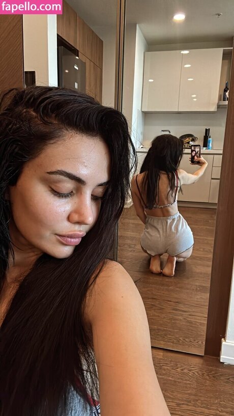 Ece Ronay Foto desnuda filtrada de OnlyFans de Ece Ronay #13