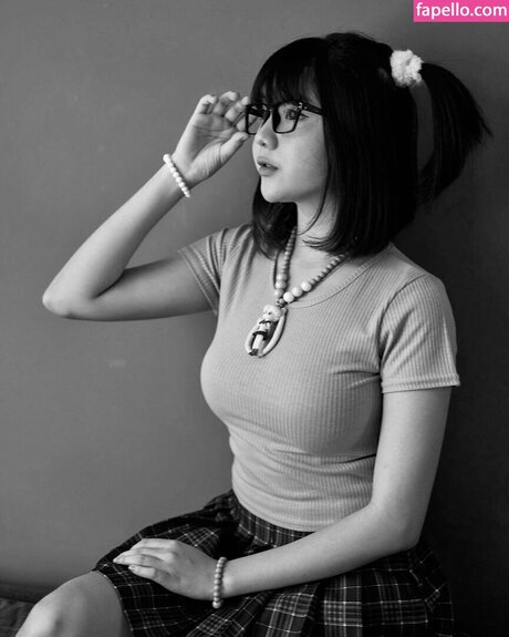 Foto desnuda filtrada de OnlyFans de Sarahviloid