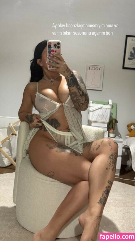 Foto desnuda filtrada de OnlyFans de Eda Gken Kaya