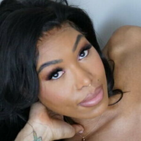 Nadia Jay