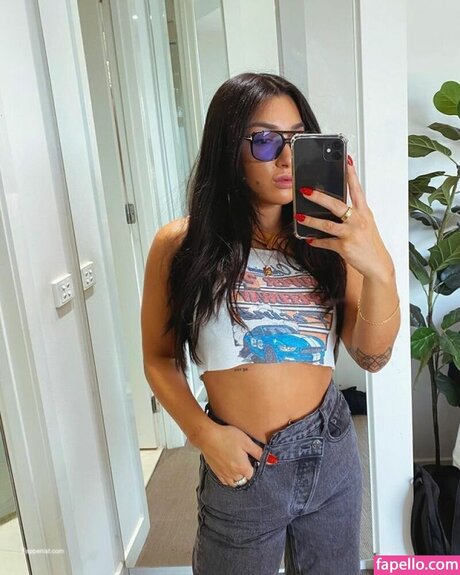 Ella Ding