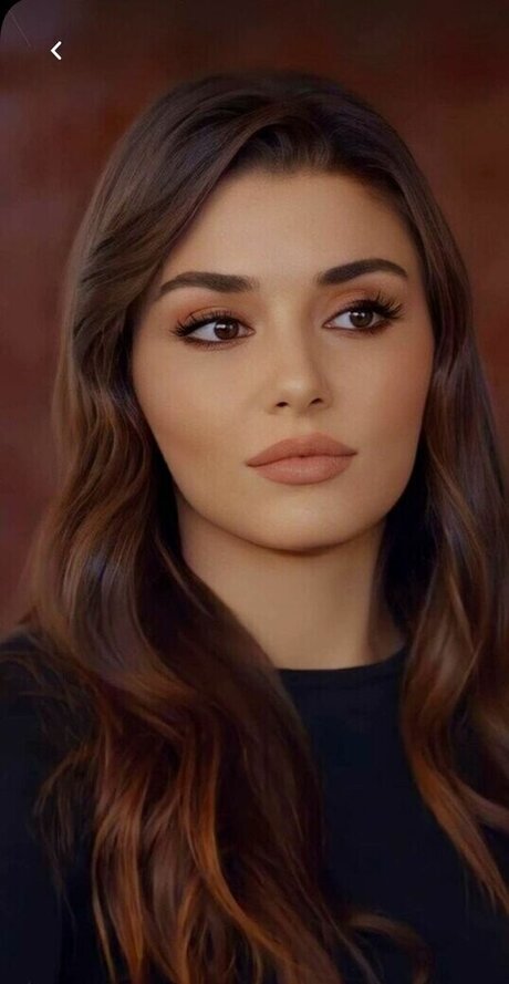 Hande Erçel