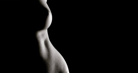 Foto desnuda filtrada de OnlyFans de Gray Scale