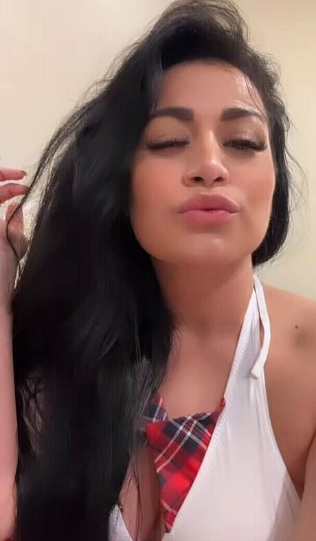 Foto desnuda filtrada de OnlyFans de Gladyscruz